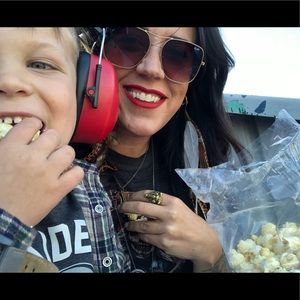 Meet your Posher, Jessica